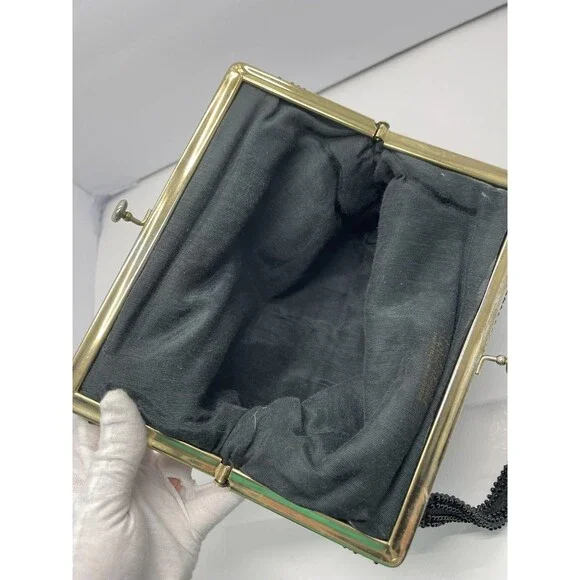 Vintage 1960s Lumured Black Corde Beaded Handbag purse Kiss lock Petit cool - Picture 8 of 16